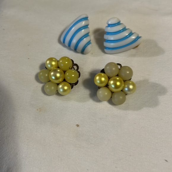 ♥️👗9 pair of vintage clip on earrings 👗❣️ - Picture 4 of 5